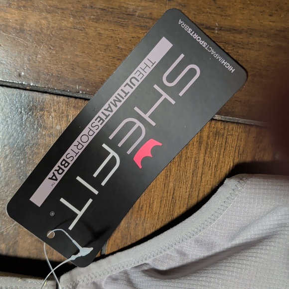 SHEFIT - Size 2luxe new with tags sports bra. 32-40 Inch Ribcage - Picture 2 of 7